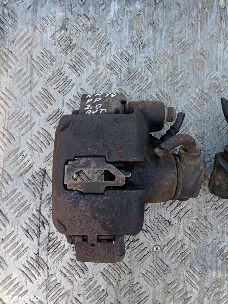 Citroen XM HB Y4 zacisk hamulcowy lewy prawy przód - 2