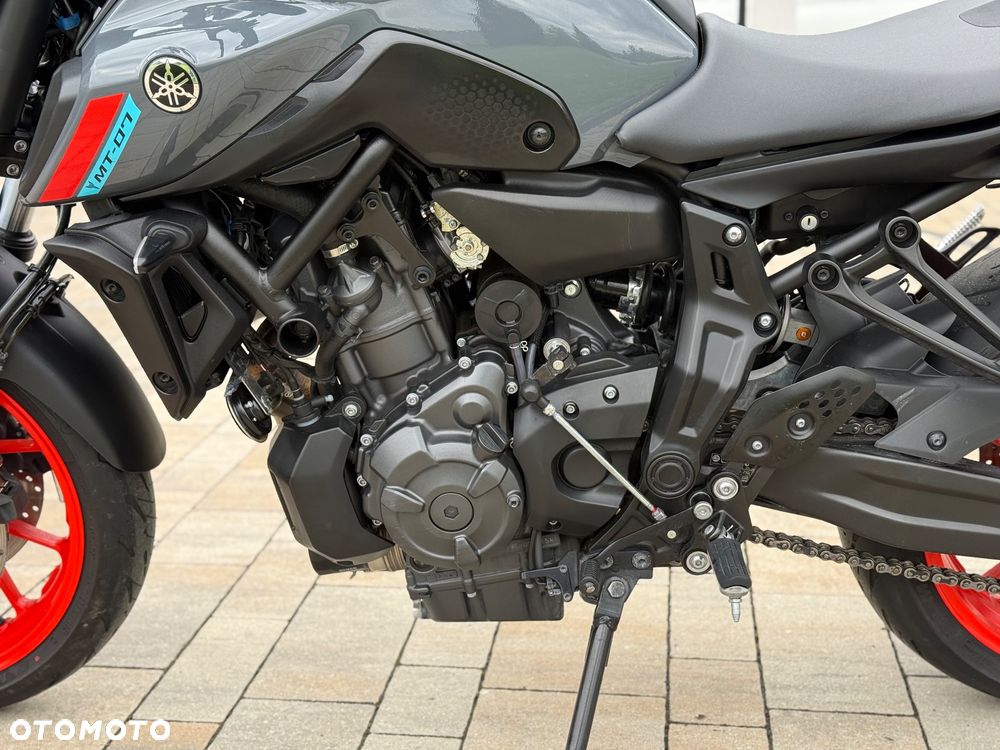 Yamaha MT - 22