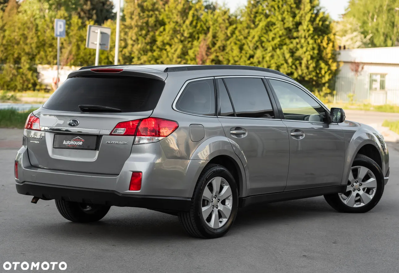 Subaru Outback 2.5i Comfort - 11