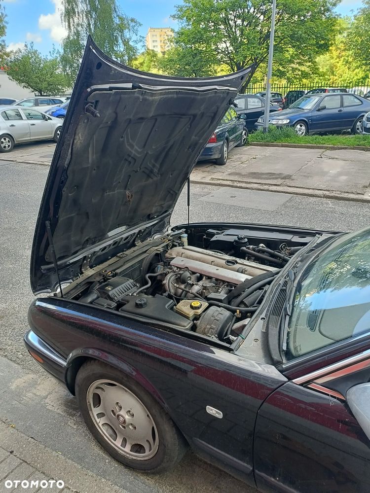 Jaguar XJ - 5