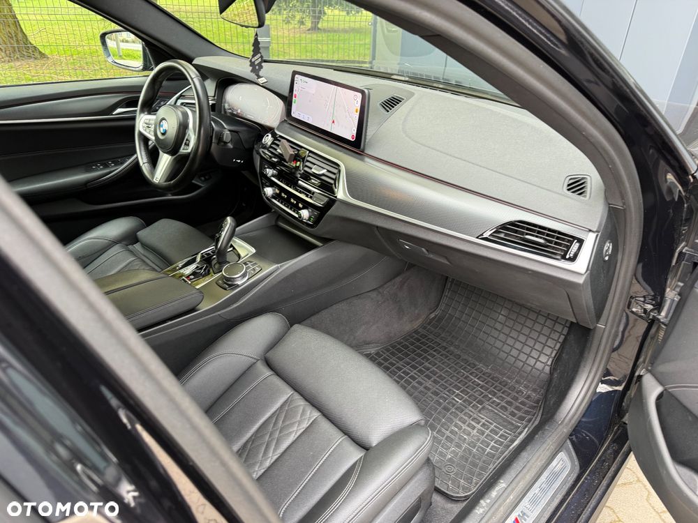BMW Seria 5 520d MHEV M Sport sport - 28