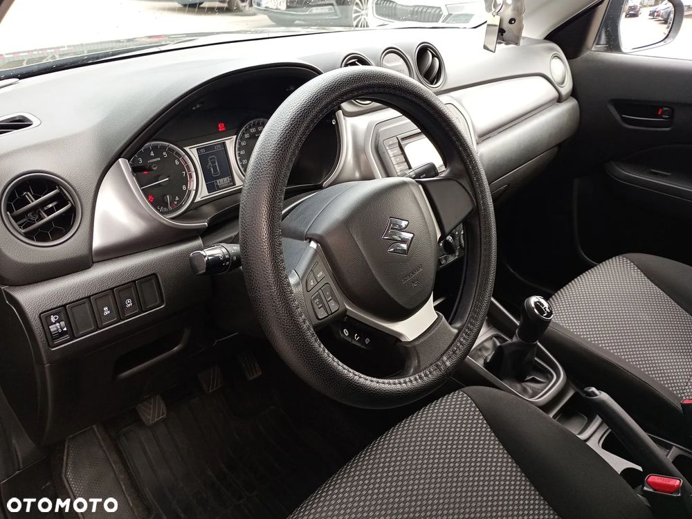 Suzuki Vitara 1.0 Boosterjet Comfort 2WD - 14
