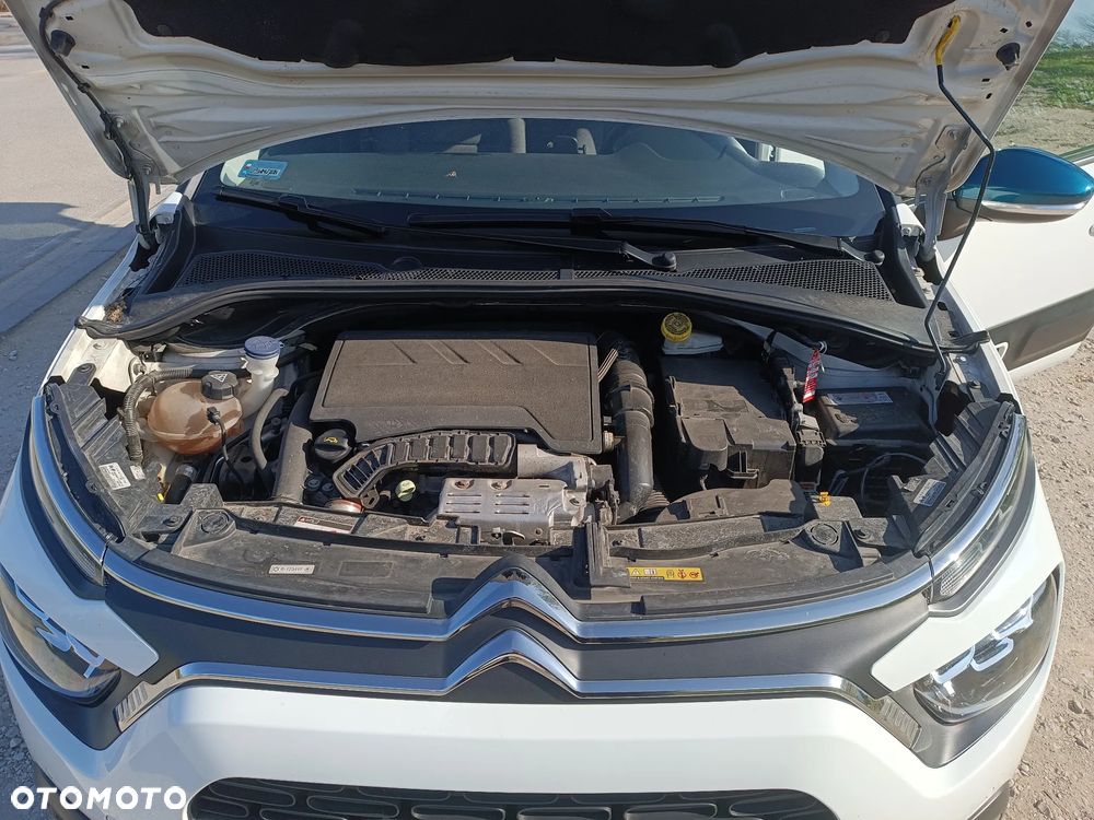 Citroën C3 1.2 PureTech Shine EAT6 - 8