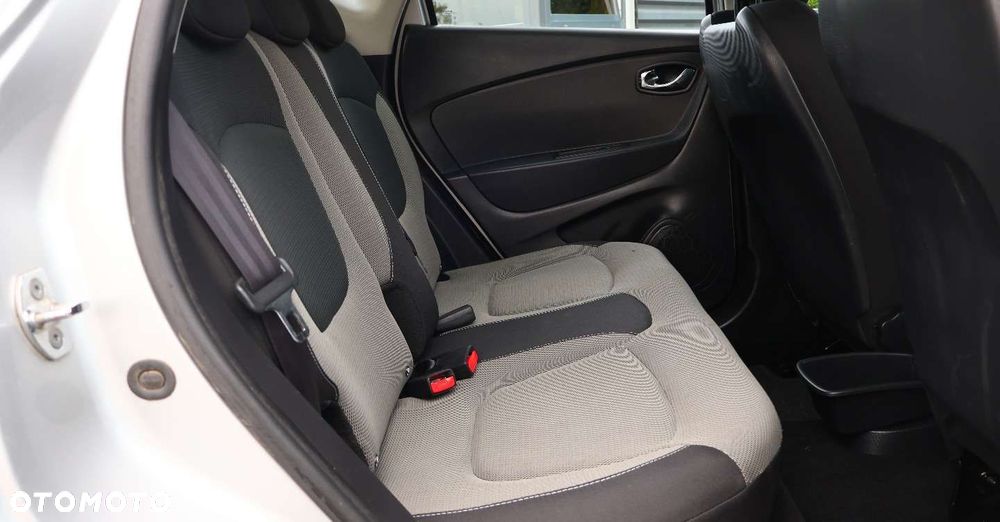 Renault Captur - 16