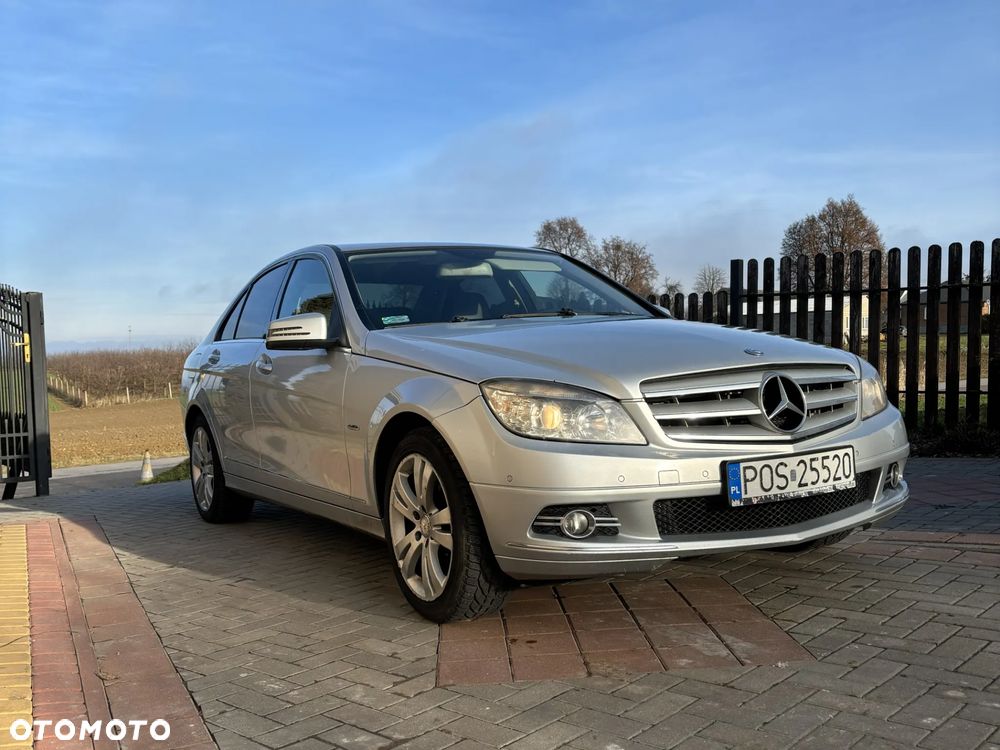 Mercedes-Benz Klasa C 320 CDI DPF 7G-TRONIC Avantgarde - 2