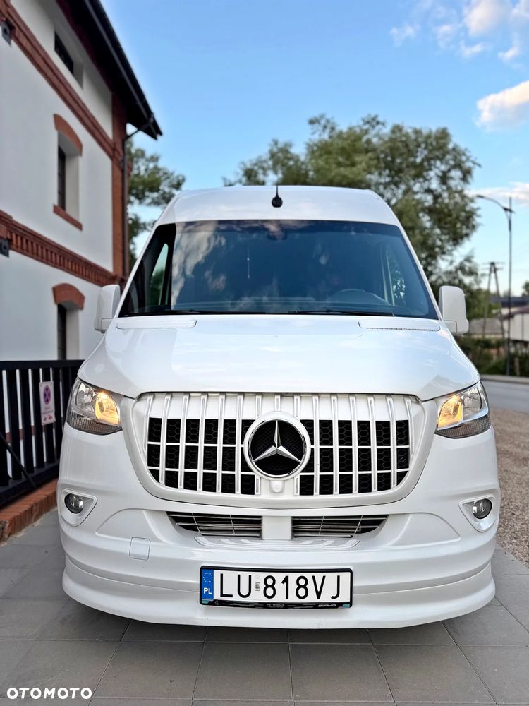 Mercedes-Benz Sprinter 907.235 - 35