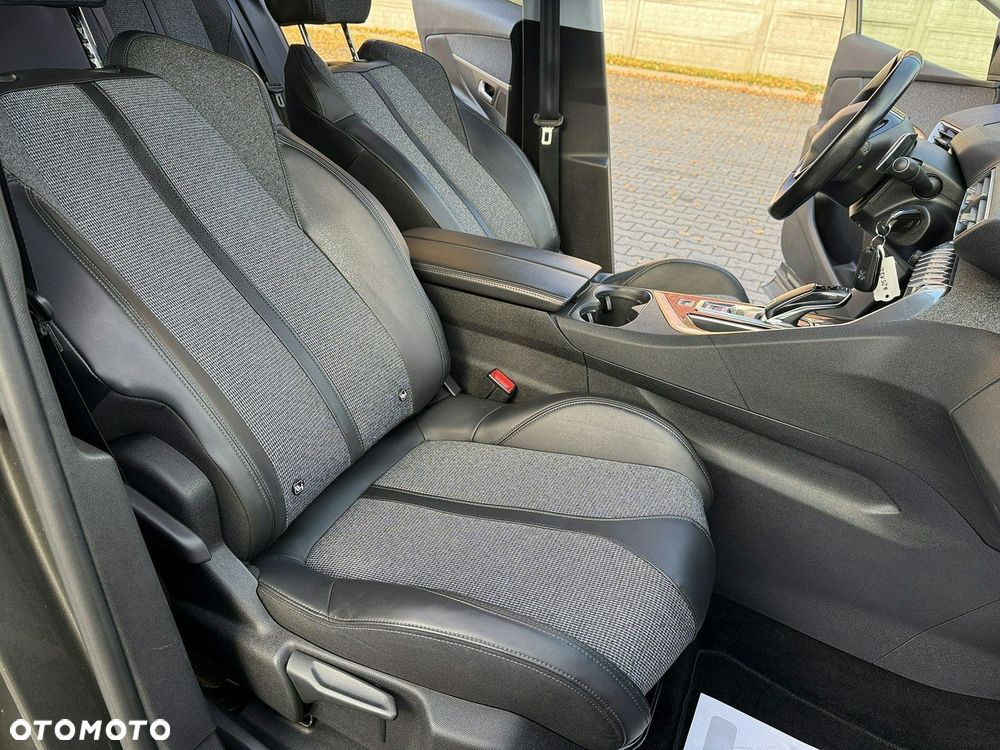Peugeot 3008 1.5 BlueHDi Allure Pack S&S EAT8 - 16