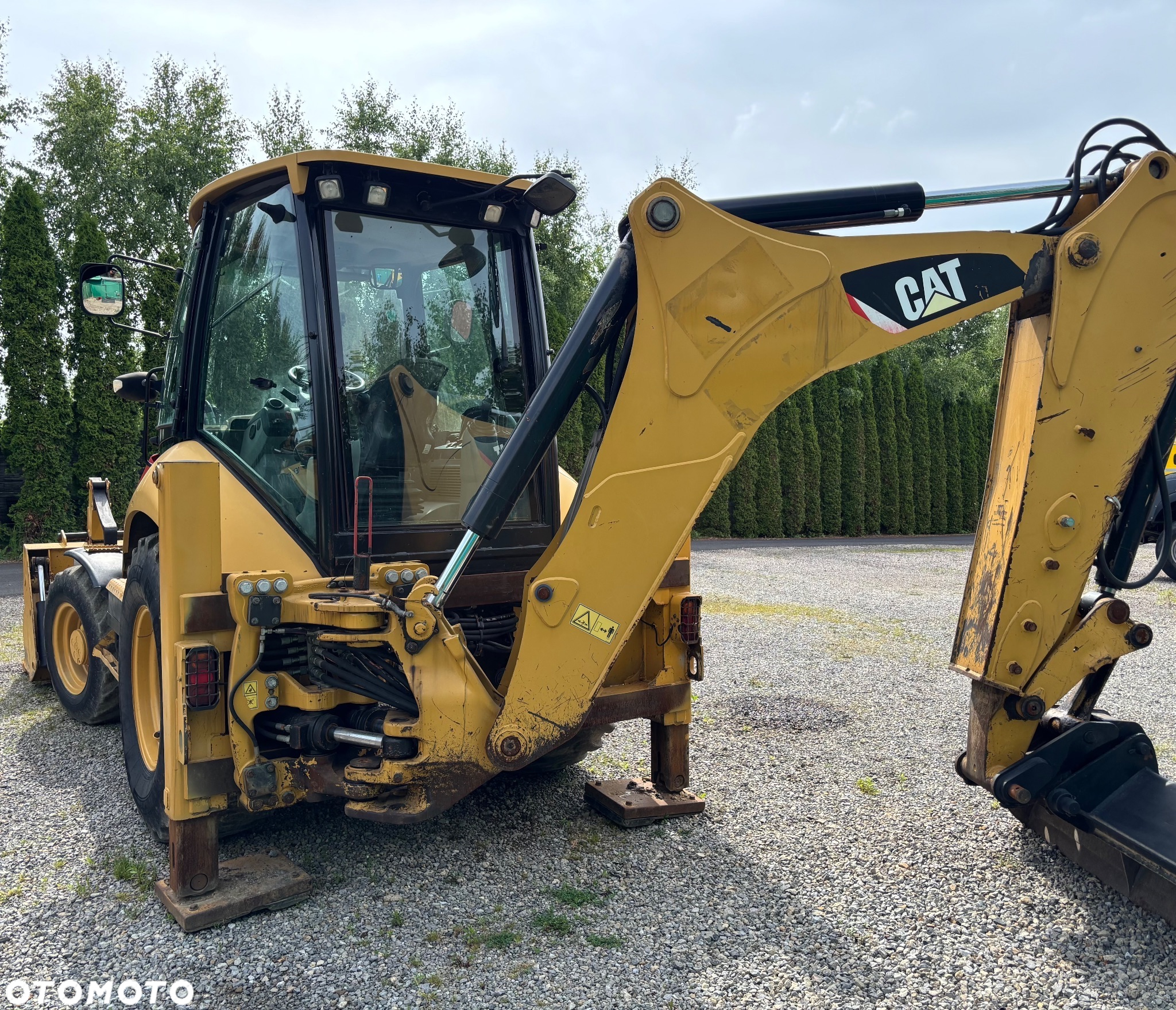 Caterpillar CAT 432F, bez adblue 2014r pelna opcja, stan bardzo dobry - 4