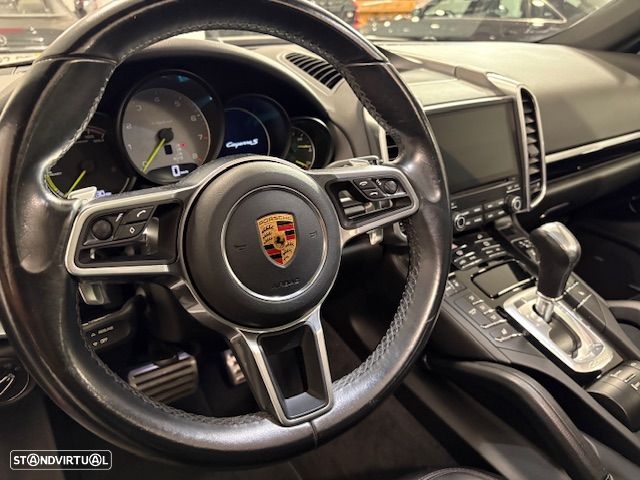 Porsche Cayenne S E-Hybrid Platinum Edition - 44