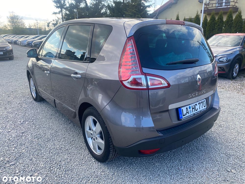 Renault Scenic 1.6 16V 110 Dynamique - 4