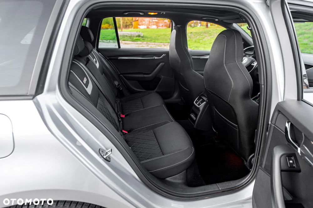 Skoda Octavia 2.0 TDI RS DSG EU6 - 22