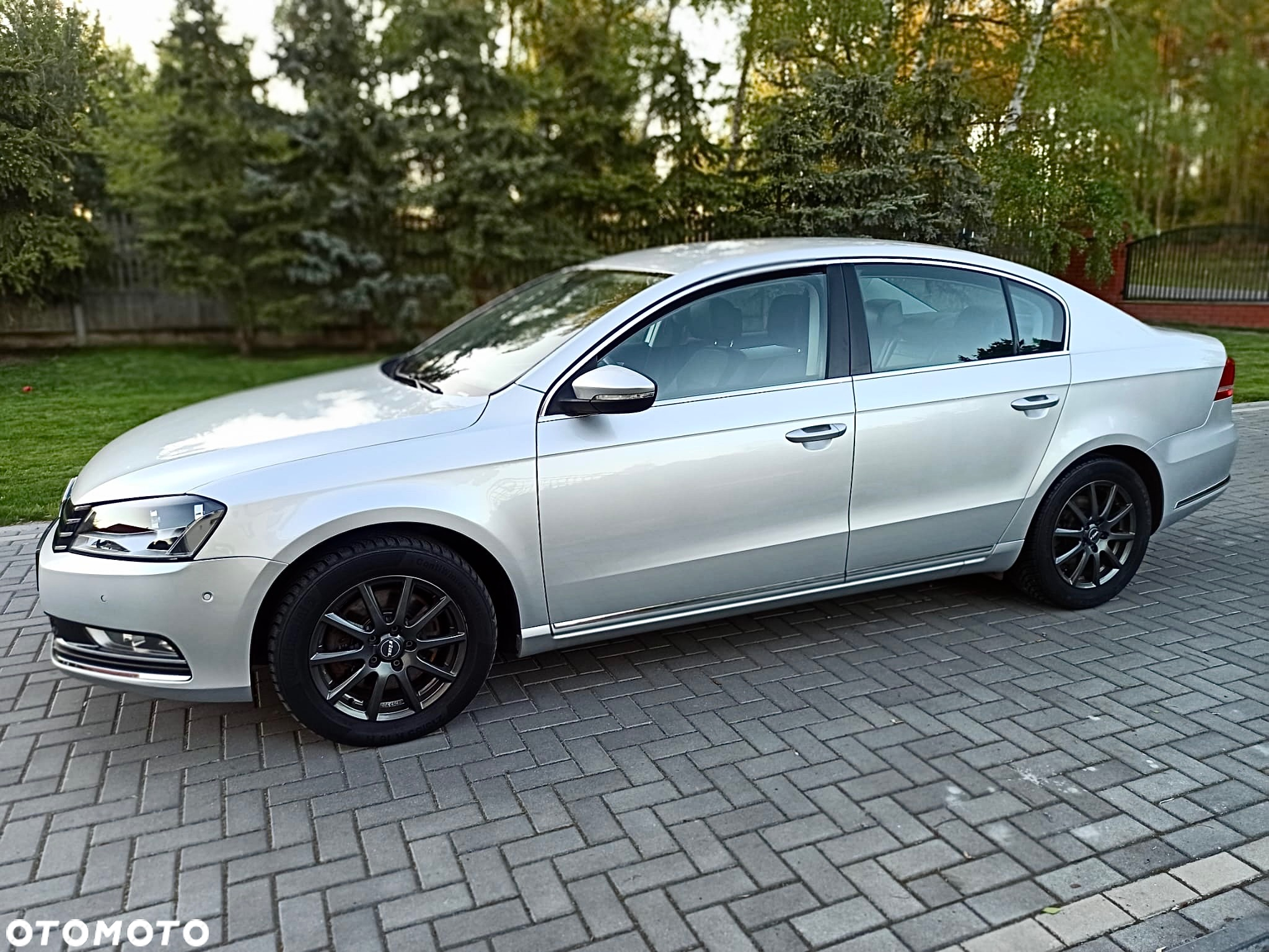 Volkswagen Passat 2.0 Blue TDI DSG SCR Comfortline - 24