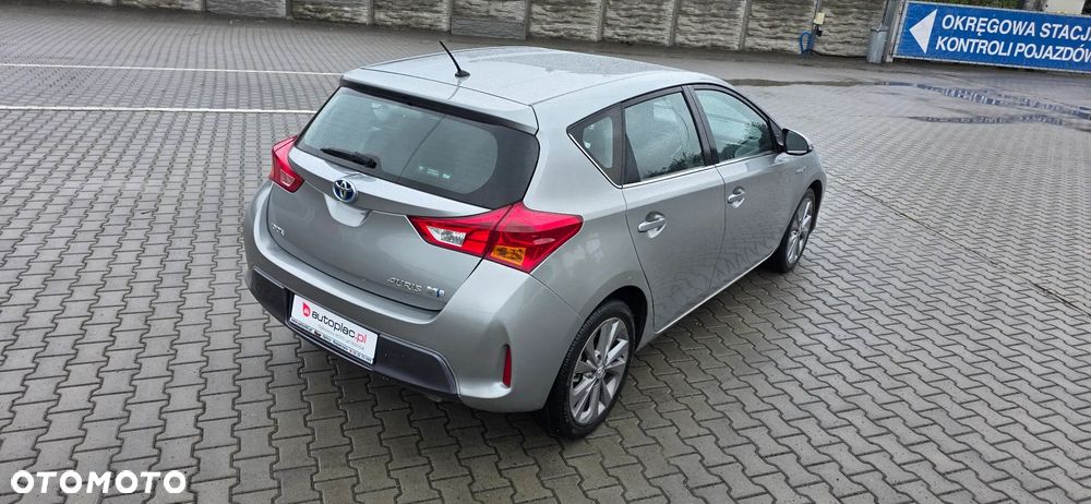Toyota Auris 1.8 HSD Luna - 11