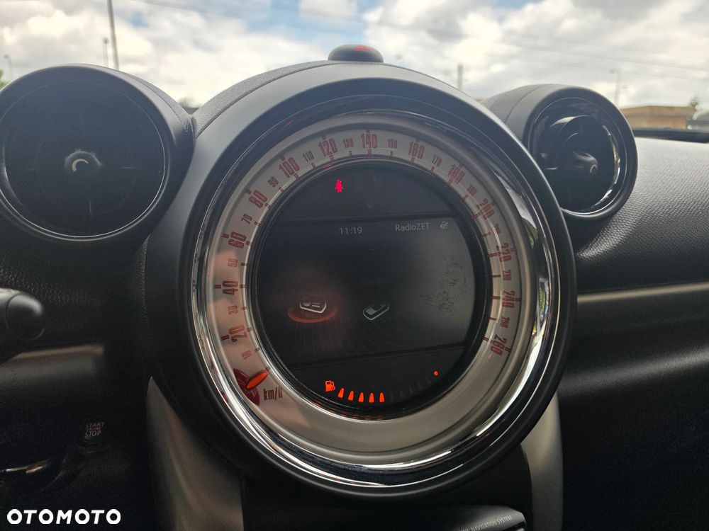MINI Cooper Standard - 22