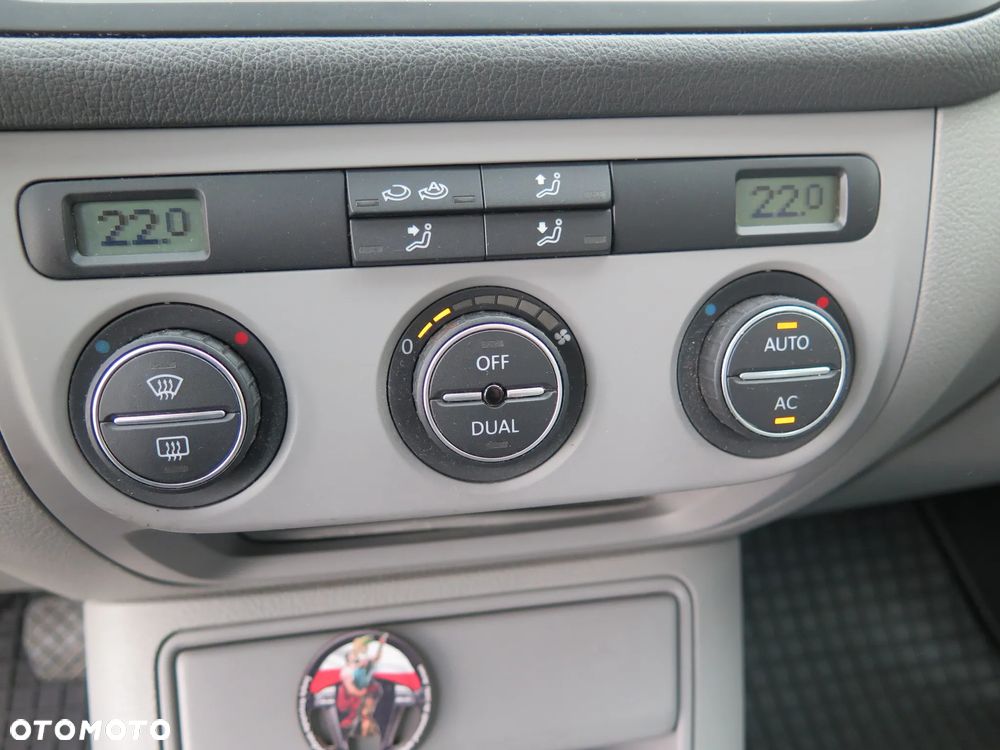 Volkswagen Golf Plus - 19