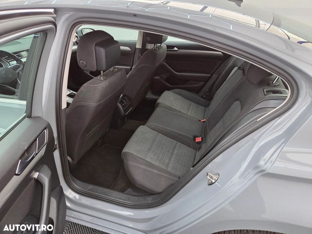 Volkswagen Passat 2.0 TDI DSG Comfortline - 7