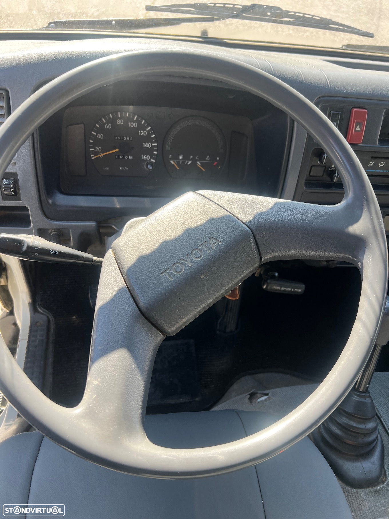 Toyota Dyna - 11