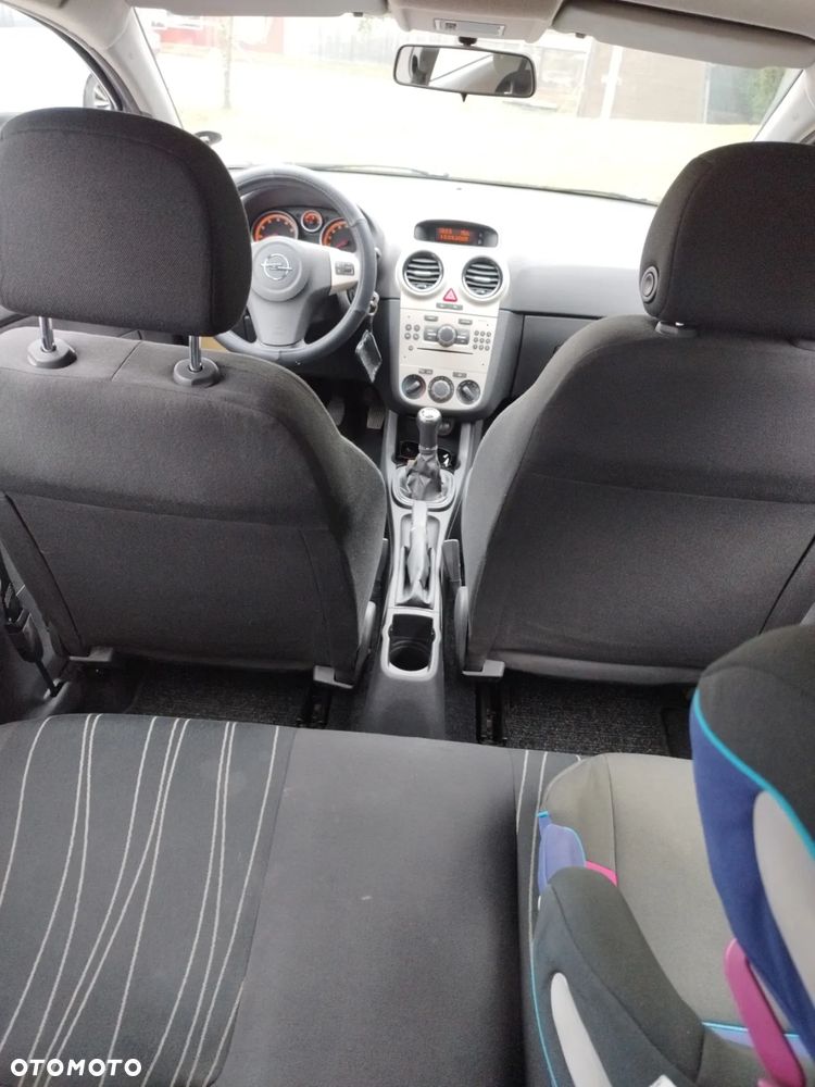 Opel Corsa 1.4 16V - 13