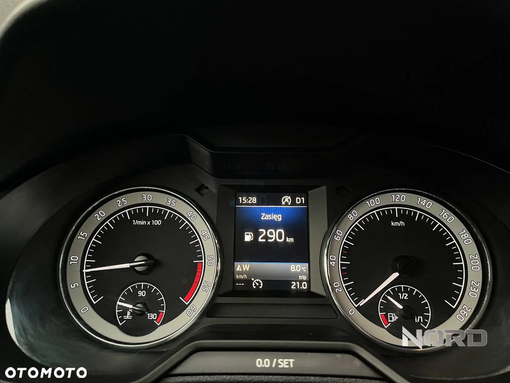 Skoda Octavia Scout 2.0 TDI 4x4 DSG - 31