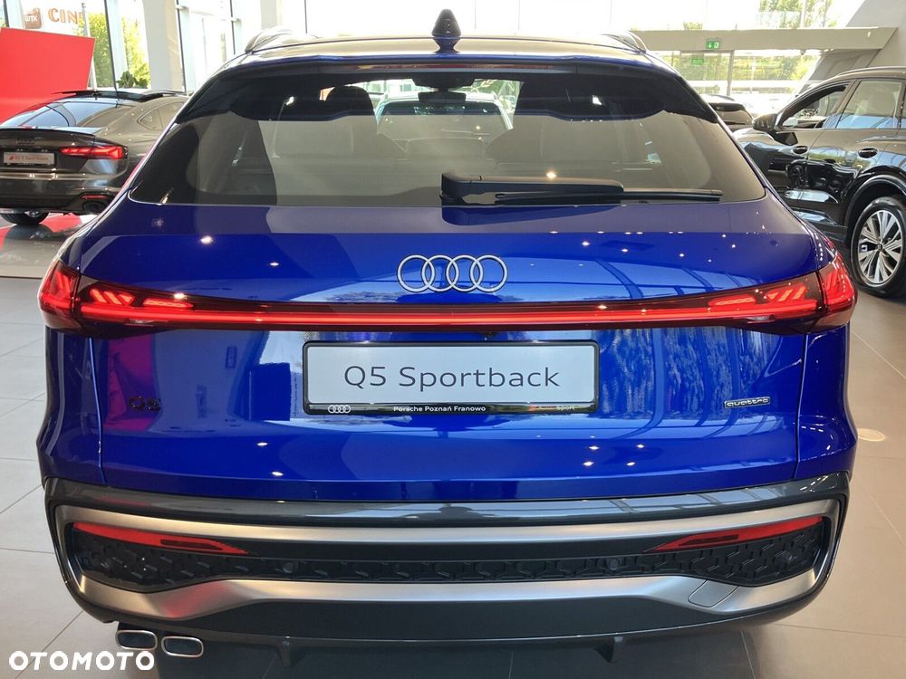 Audi Q5 Sportback - 9