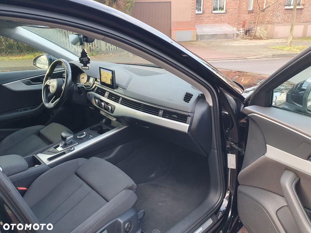 Audi A4 Avant 2.0 TDI ultra S tronic - 13