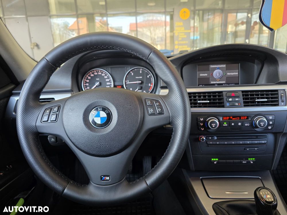 BMW Seria 3 318d DPF Edition Sport - 15