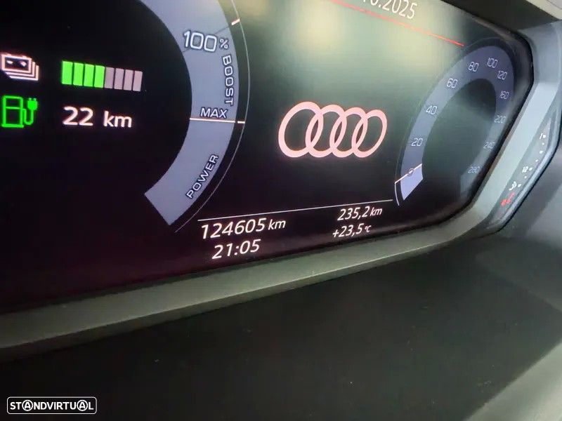 Audi Q3 45 TFSIe S tronic — fotografia 19