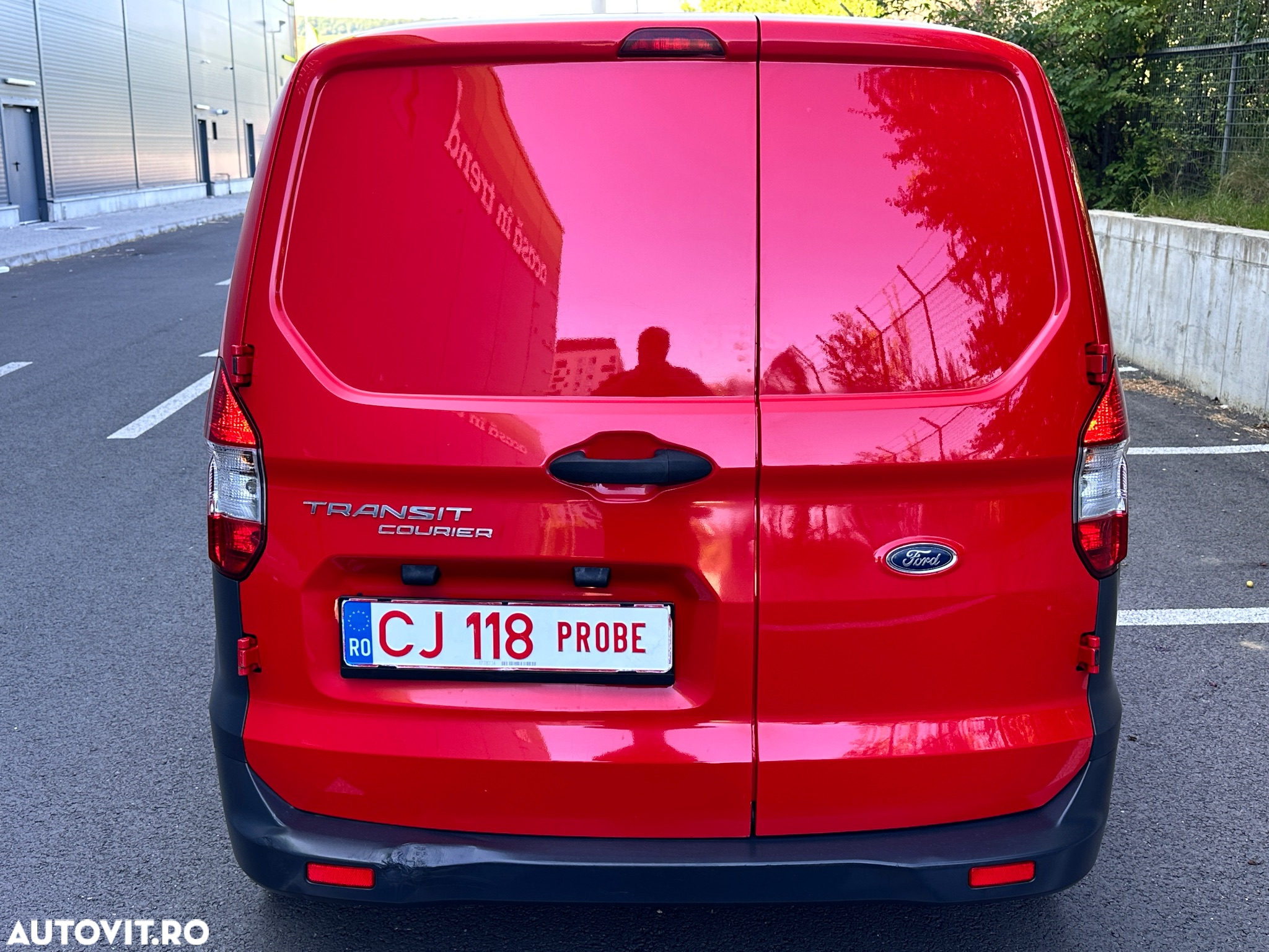 Ford Transit Courier - 6