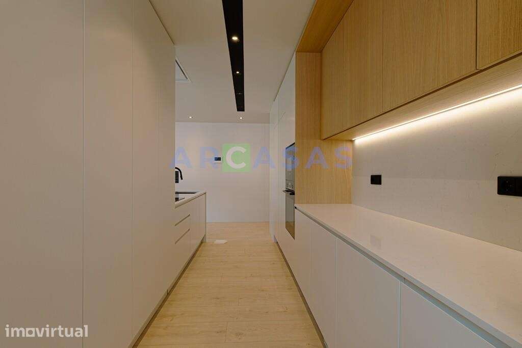 Apartamento T3 com varanda e garagem fechada em São Cosme, Gondomar - Grande imagem: 3/23