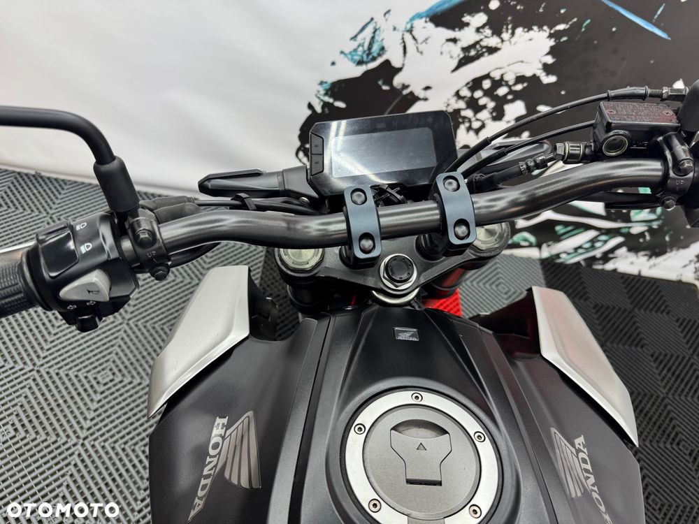 Honda CB - 24