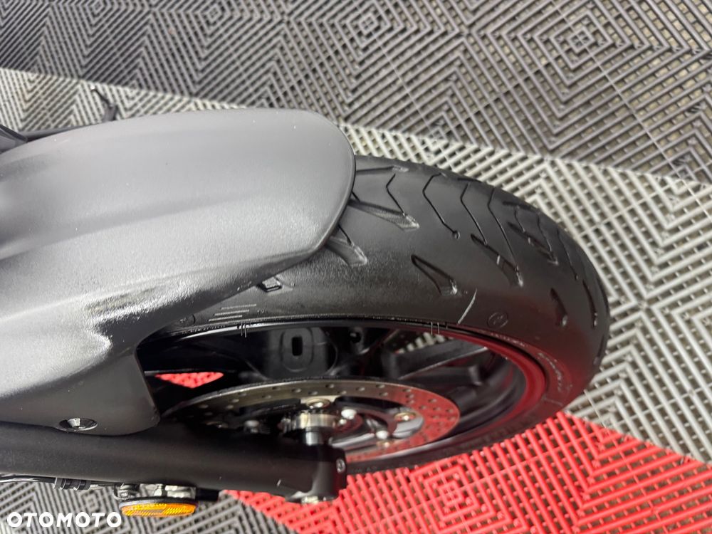 Yamaha MT - 34