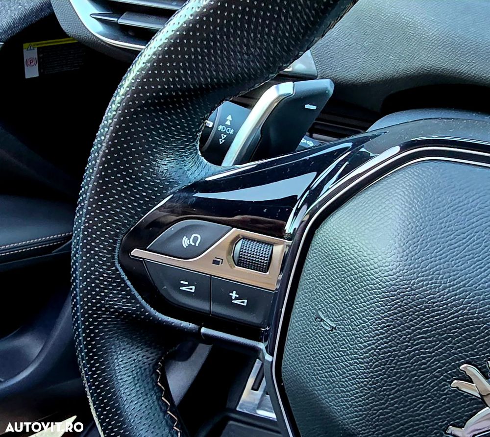 Peugeot 3008 1.5 BlueHDI S&S EAT8 GT-Line - 28