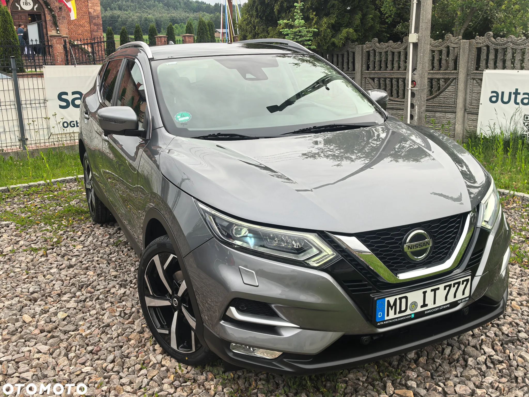 Nissan Qashqai 1.6 DIG-T N-Connecta - 1