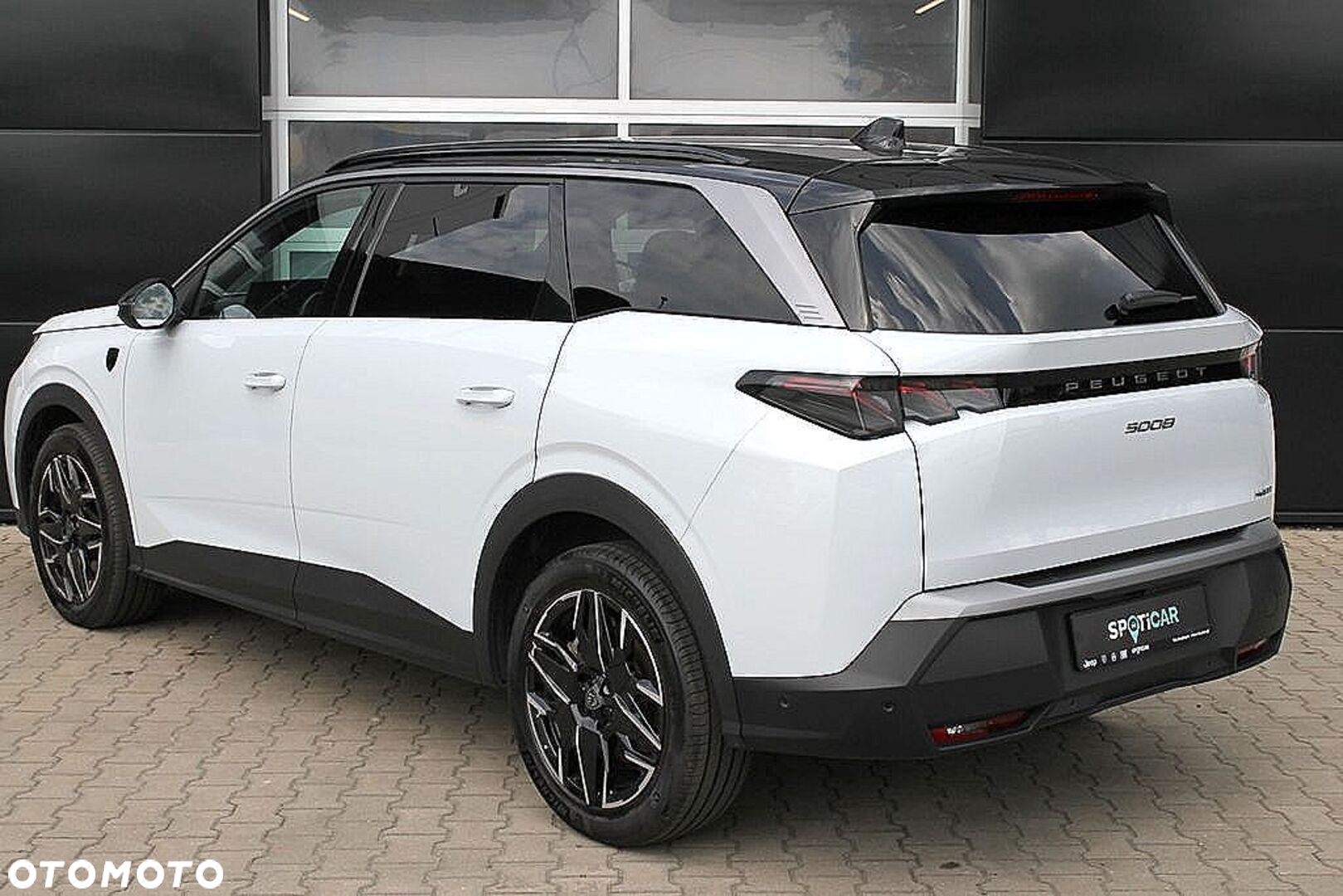 Peugeot 5008 1.2 PureTech mHEV GT S&S e-DCS6 - 12