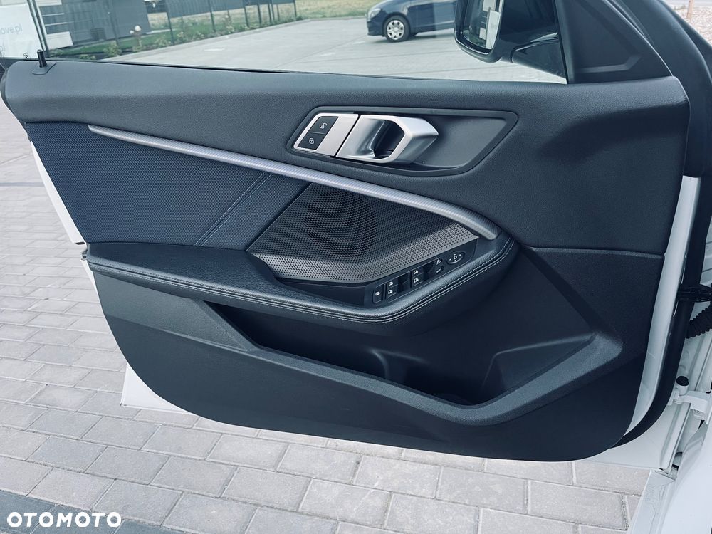 BMW Seria 2 - 32