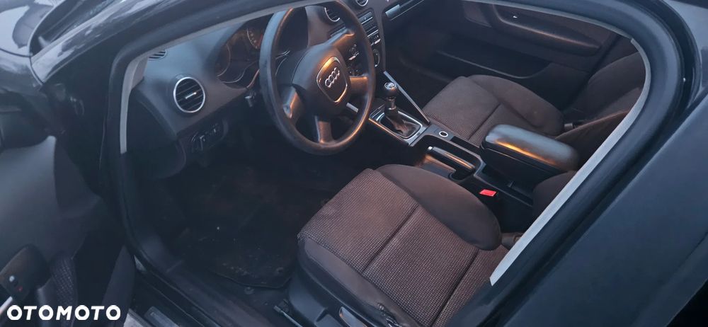 Audi A3 Sportback - 6