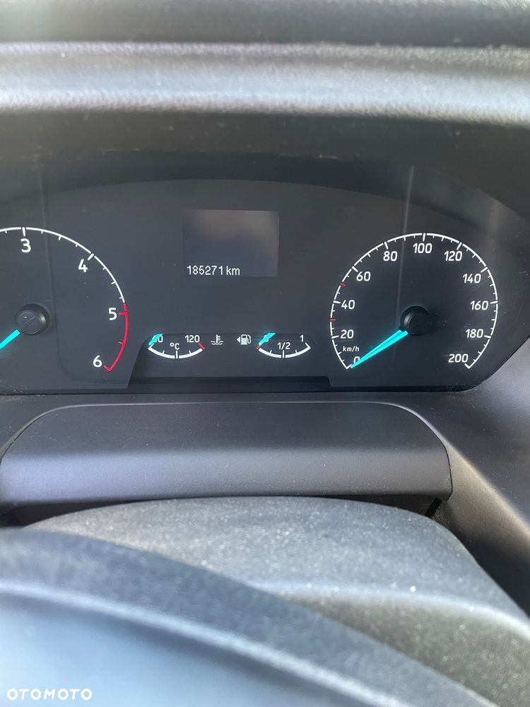 Ford Transit Custom - 11