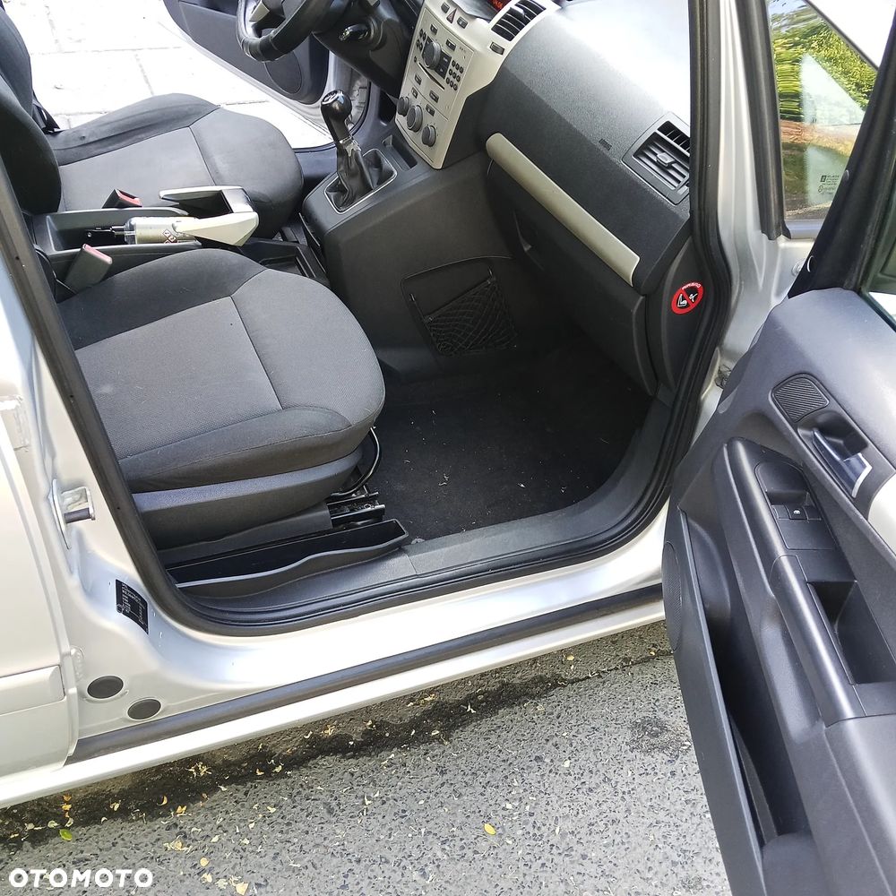 Opel Zafira 1.6 ecoFLEX Family - 26