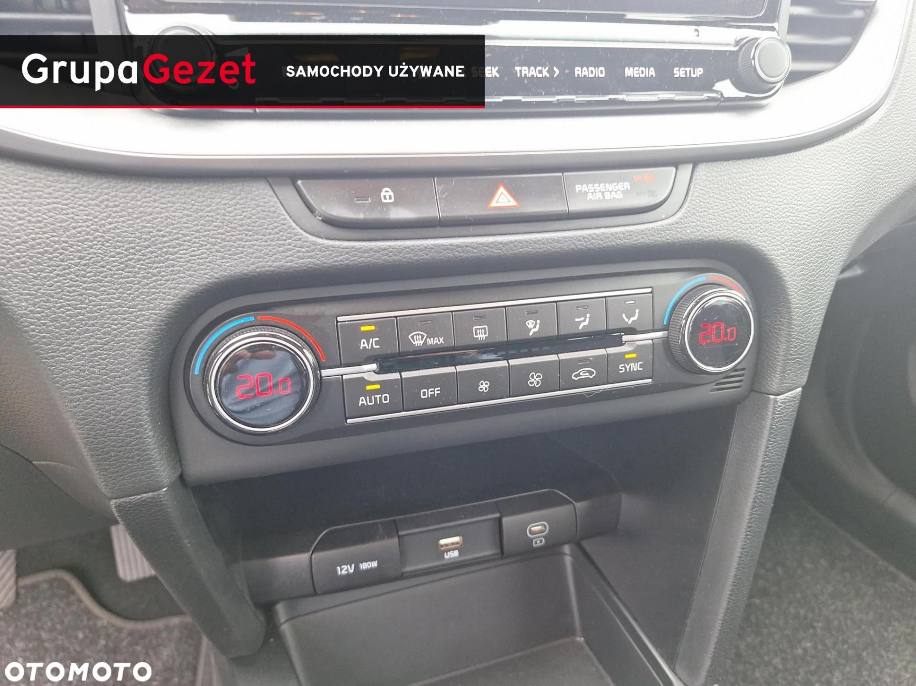 Kia Ceed - 22