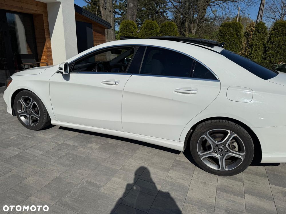 Mercedes-Benz CLA 250 4Matic 7G-DCT Sport - 3