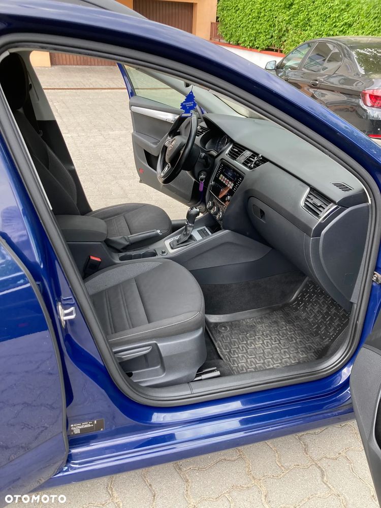 Skoda Octavia 2.0 TDI Style DSG - 10