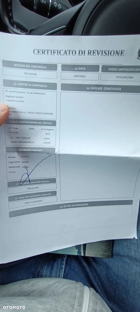 Jaguar F-Pace 20d Portfolio - 33