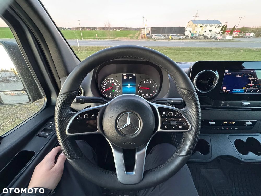 Mercedes-Benz SPRINTER - 18