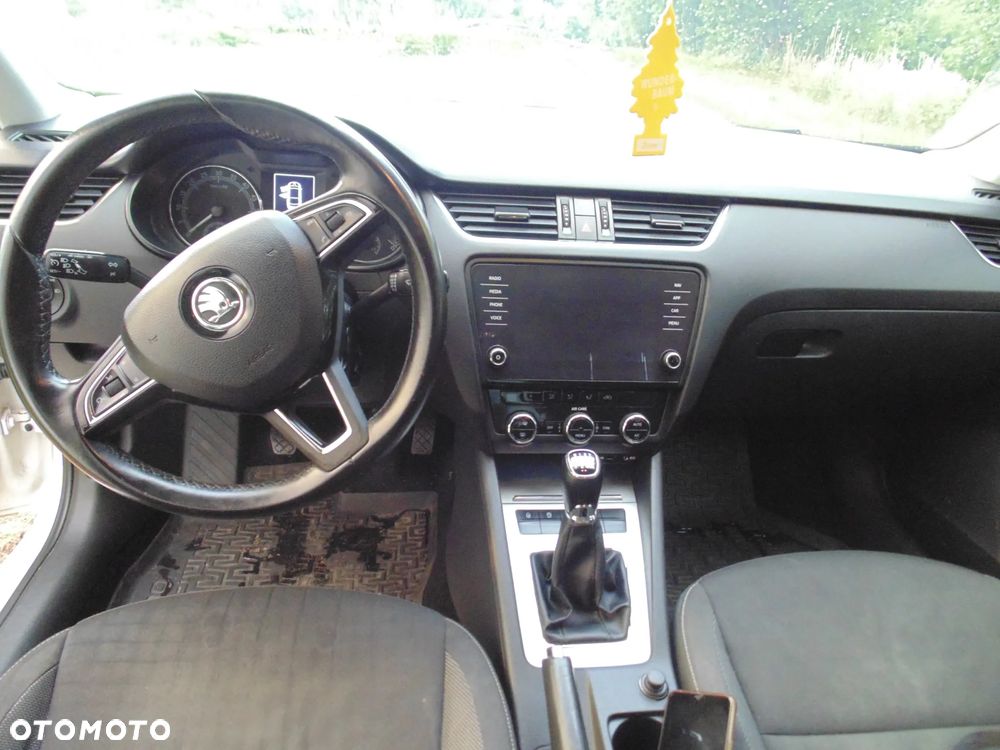 Skoda Octavia 1.6 TDI Style - 28