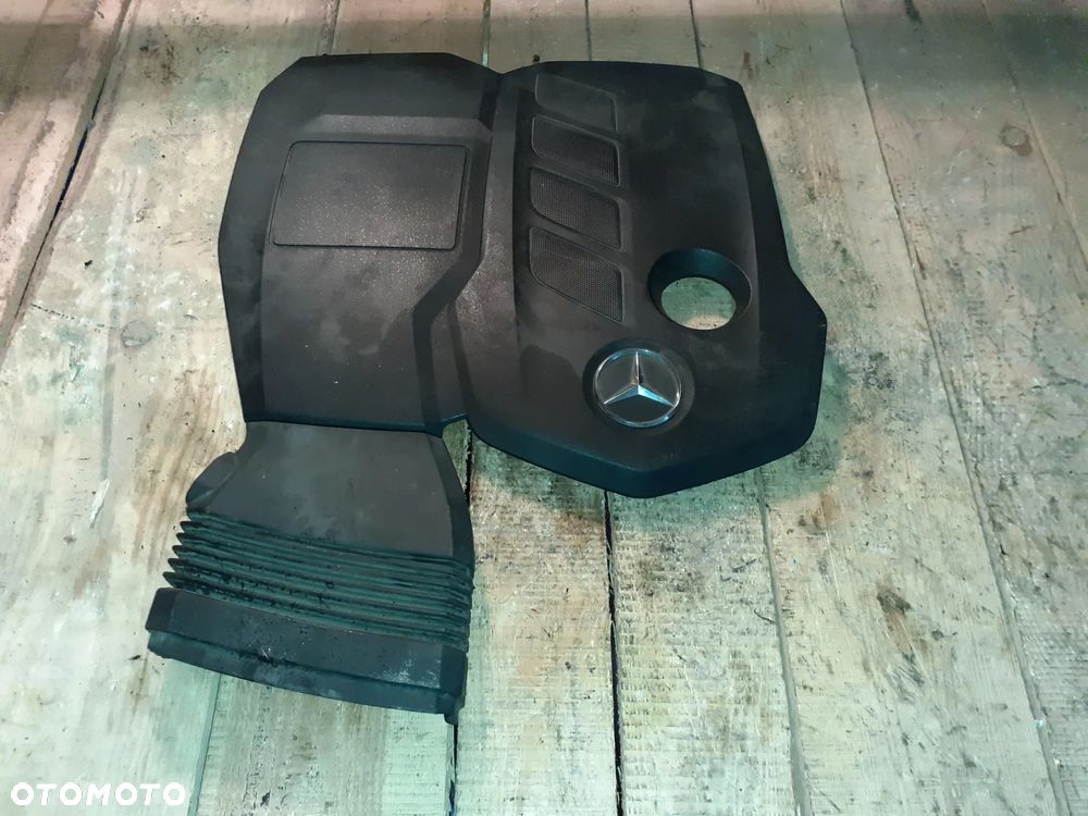 Mercedes E W213 Osłona Silnika Górna 2.2 CDI