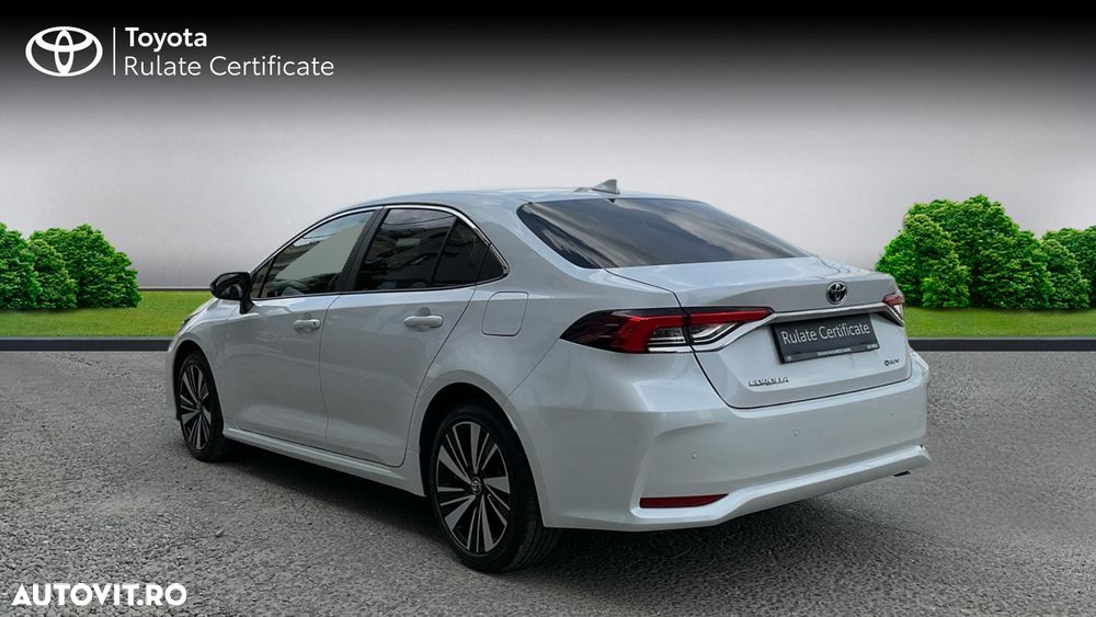 Toyota Corolla 1.8 HSD Dynamic - 3