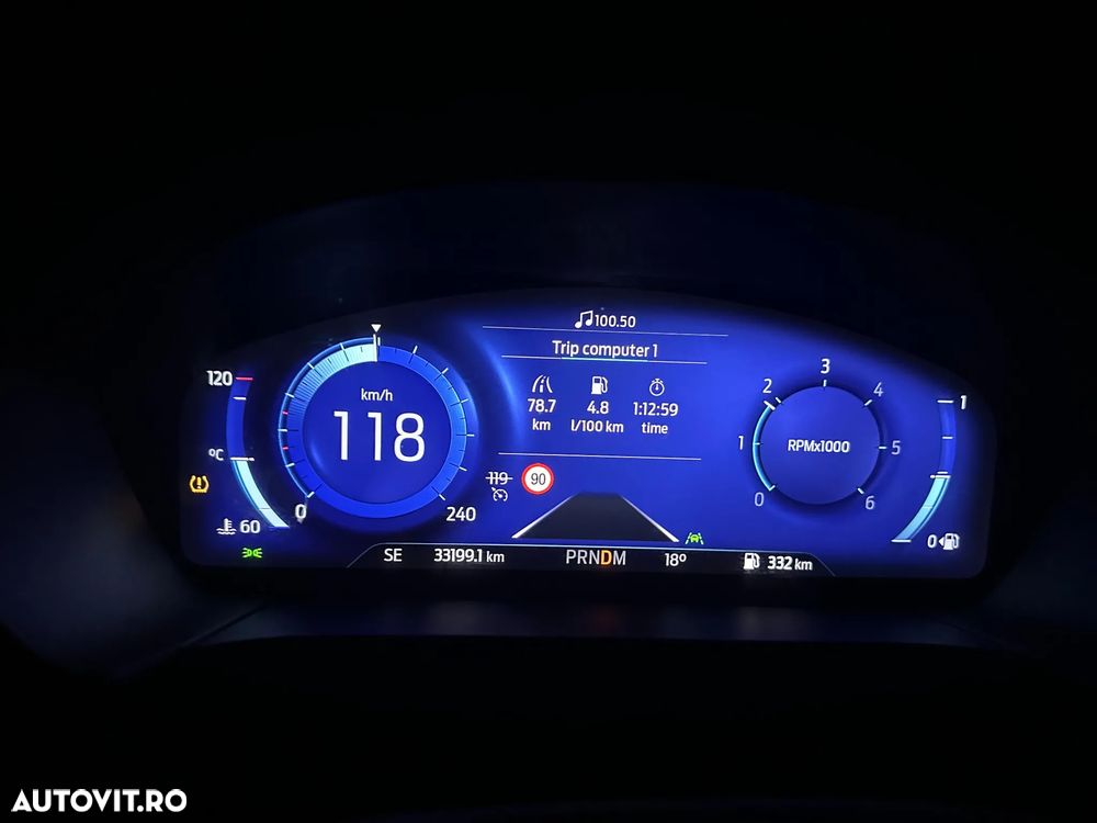 Ford Kuga - 11