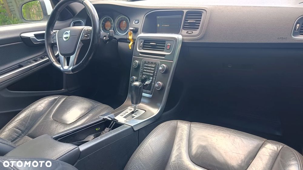 Volvo S60 2.5 T5 - 8