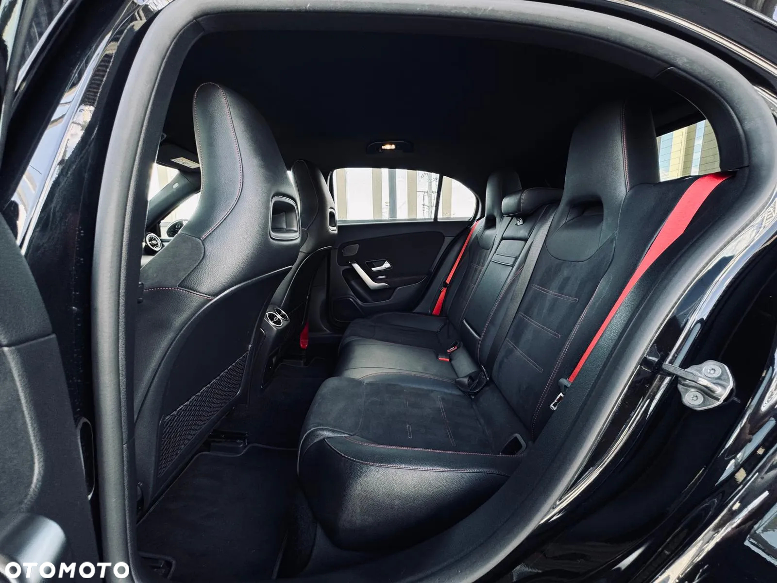 Mercedes-Benz Klasa A 35 AMG 4-Matic 7G-DCT - 17