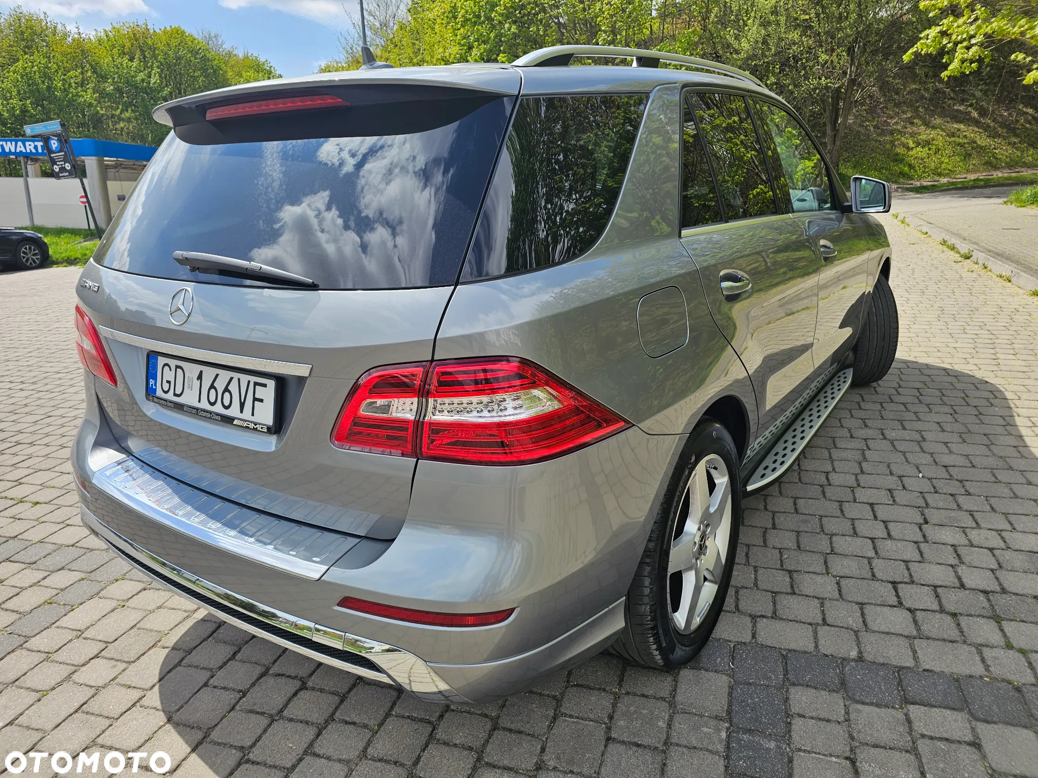 Mercedes-Benz ML - 8